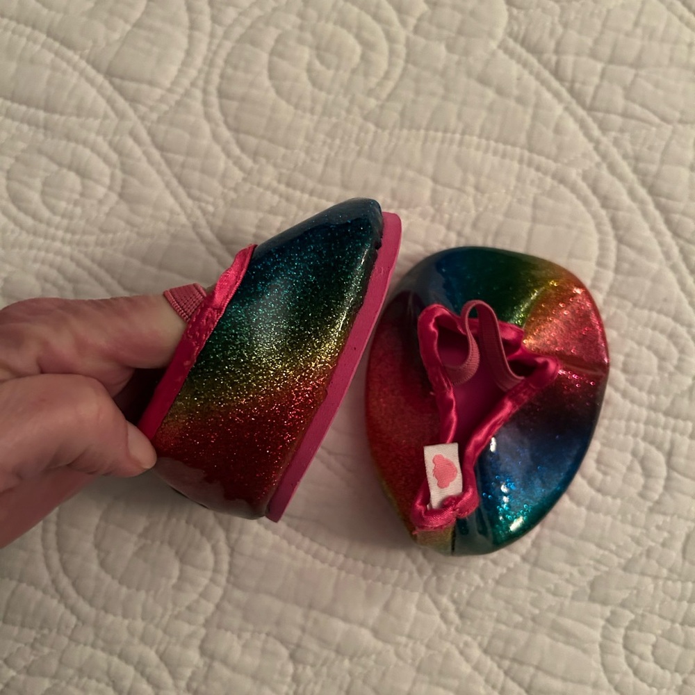 Build a Bear LOT - includes stuffed Dino, Anna dress/shoes, Elsa dress/shoes … - Picture 9 of 10